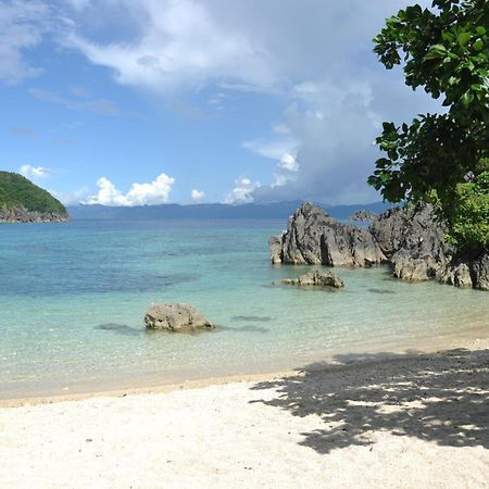 Tugawe Cove Resort Colongcocon Kültér fotó