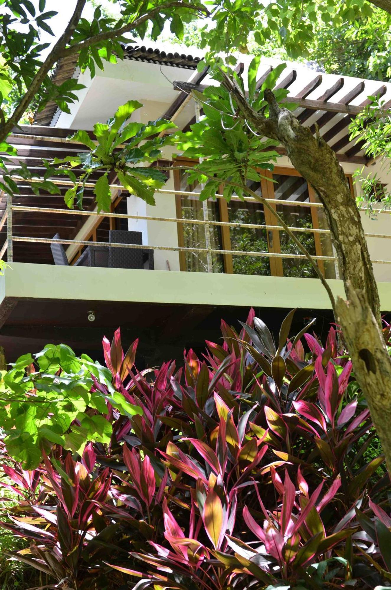 Tugawe Cove Resort Colongcocon Kültér fotó